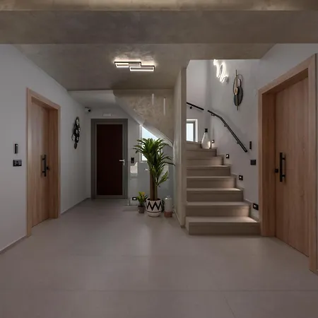 Danae Luxurious Residences- 4 Min Walk From Nea Moudania