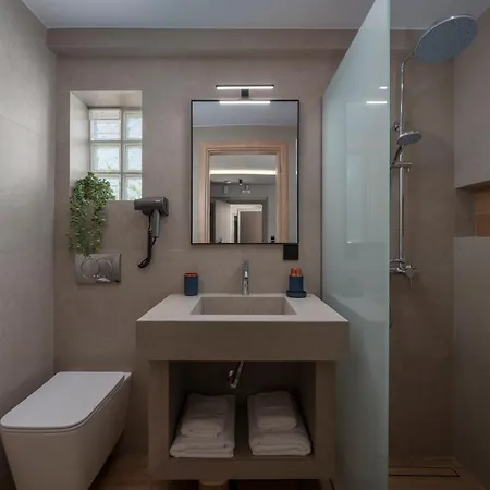 アパート Danae Luxurious Residences- 4 Min Walk From